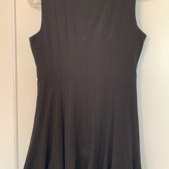 Calvin Klein Sleeveless Sexy Swing Dress. - Picture 4 of 10